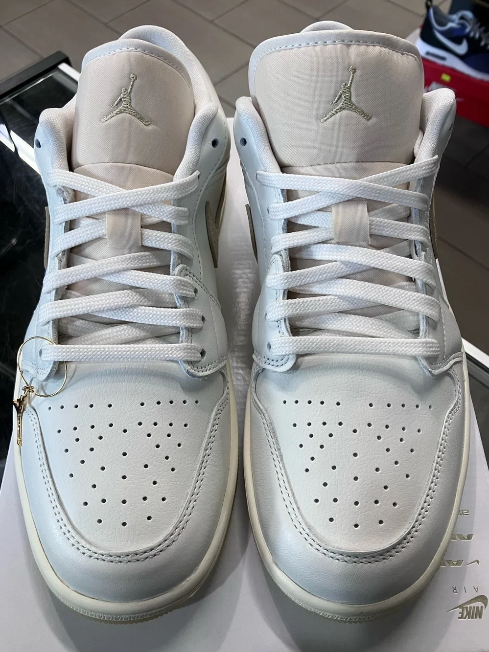 Jordan air low
